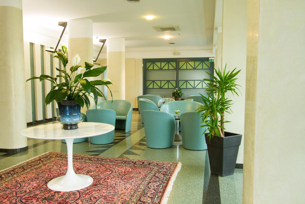 Hotel Nord Est Rimini Esterno foto