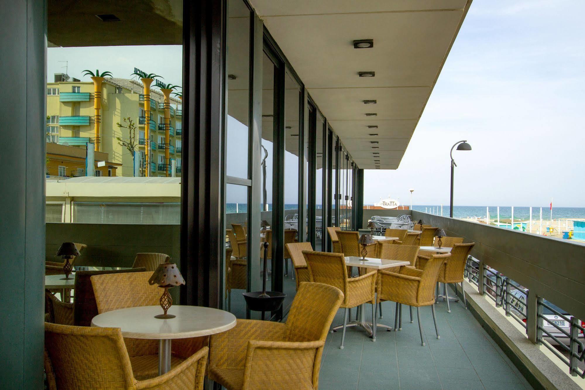 Hotel Nord Est Rimini Esterno foto